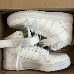 Brand New in Box Adidas Postmove Mid Cloudform Shoes
